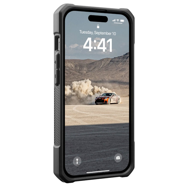 UAG iPhone 15 Monarch Case - Carbon Fibre