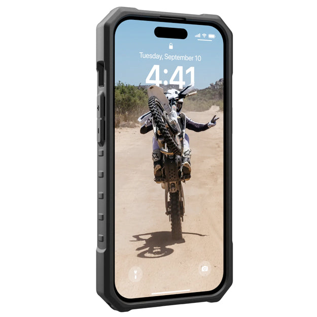 UAG iPhone 15 Pathfinder Case With MagSafe - Olive